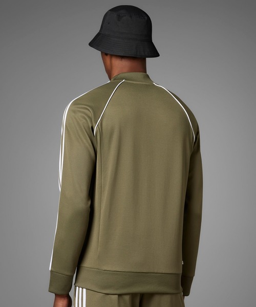 adidas（アディダス）の「アディカラー クラシックス SSTトラック