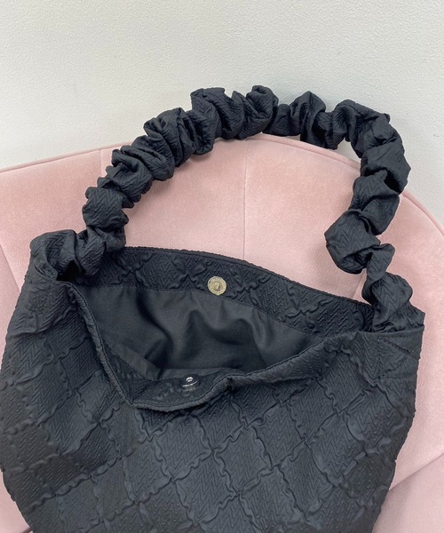 one after another NICE CLAUP（ワンアフターアナザーナイスクラップ）の「しぼしぼトートバック（トートバッグ・レディース・ブラック/ベージュ/アイボリー・FREE）」の8枚目の写真