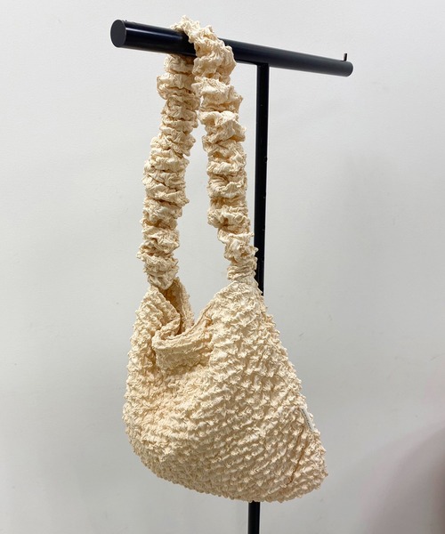 one after another NICE CLAUP（ワンアフターアナザーナイスクラップ）の「しぼしぼトートバック（トートバッグ・レディース・ブラック/ベージュ/アイボリー・FREE）」の21枚目の写真