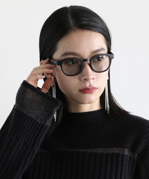 HARE（ハレ）の「ダークカラーレンズサングラス(HARE)（サングラス・レディース・ブラック/グレー・FREE）」の4枚目の写真