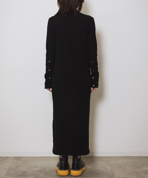 led.tokyo（レッドトウキョウ）の「【led.tokyo】スリットリブワンピース（ワンピース・レディース・ブラック/イエロー・FREE）」の5枚目の写真