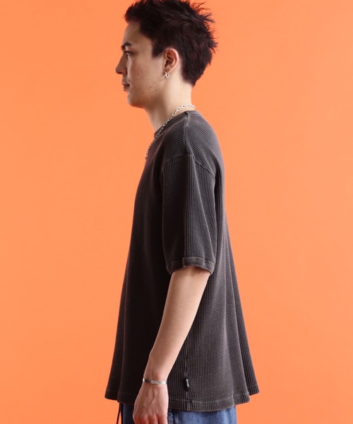 Schott(ショット)の「schott/ショット/THERMAL PIGMENT O/D S/S T-SHIRT/サーマル オーバーダイ Tシャツ(Tシャツ/カットソー・メンズ・ブラック/ブルーグレー/ブラウン系その他/セージグリーン/ナチュラル・M/L/XL/2XL)」の6枚目の写真