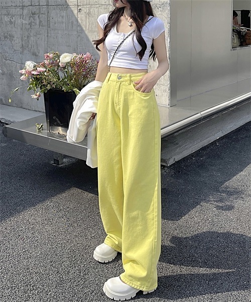 Dream garden（ドリームガーデン）の「美シルエットハイウエストワイドデニムパンツ（デニムパンツ・レディース・ライトブルー/ブラック/ナチュラル/ブルー/ブルー系その他/スミクロ/ピンク/カーキ/イエロー/ミント/ベージュ・S/M/L/2XL/XL）」の10枚目の写真