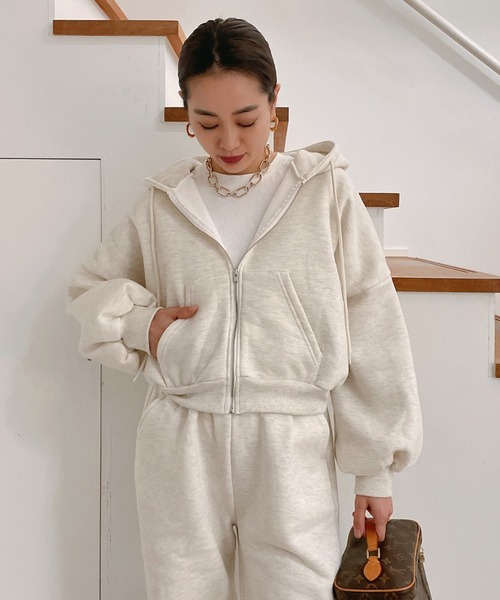 Vicente（ヴィセンテ）の「Brushed back sweat setup（セットアップ・レディース・ブラック/アイボリー・FREE）」の10枚目の写真