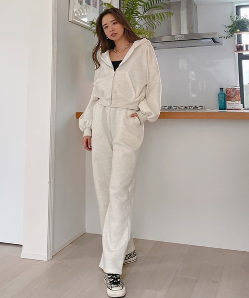 Vicente（ヴィセンテ）の「Brushed back sweat setup（セットアップ・レディース・ブラック/アイボリー・FREE）」の13枚目の写真