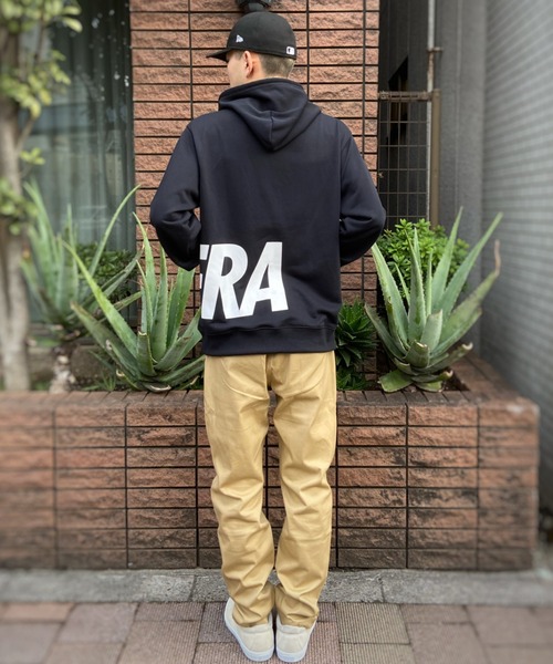 NEW ERA（ニューエラ）の「NEW ERA/ニューエラ オーバーサイズパーカー プルオーバーフーディ/吸汗速乾 帯電防止/ビッグロゴ ...