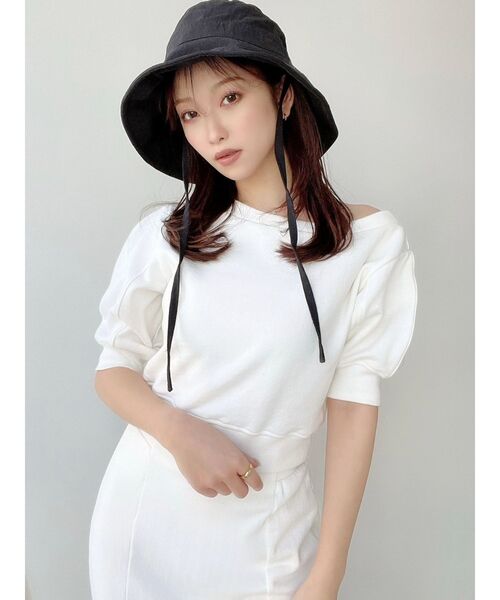 RESEXXY(リゼクシー)の「ミニ裏毛クロップドトップス【セットアップ着用可能】(スウェット・レディース・ブラック/ホワイト/グレー・FREE)」の16枚目の写真