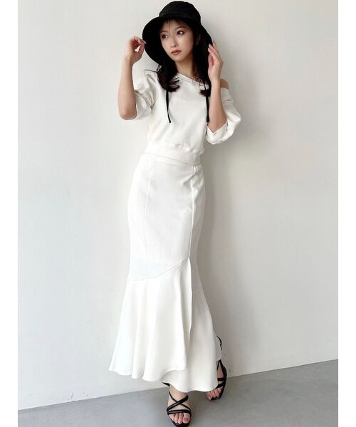 RESEXXY(リゼクシー)の「ミニ裏毛クロップドトップス【セットアップ着用可能】(スウェット・レディース・ブラック/ホワイト/グレー・FREE)」の9枚目の写真