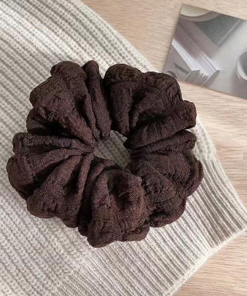 めいこ　シュシュ　２個 Cream dot. 【全品送料無料⇒11月5日23：59迄】ヘアゴム