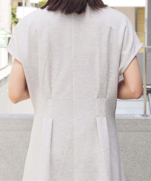 tiptop(ティップトップ)の「スムースタック裾フレアフレンチワンピース(ワンピース・レディース・ブラック/グレー/ダークグレー/ブラック系その他・FREE/L)」の15枚目の写真