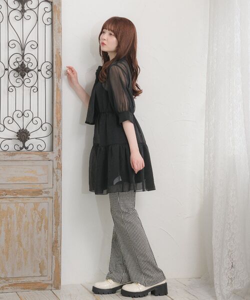 ems excite（エムズエキサイト）の「シアーボウタイOP（ワンピース・レディース・ホワイト/ブラック/グリーン・FREE）」の22枚目の写真