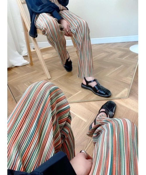 ANOTHER S（アナザーエス）の「ストライプ柄プリーツパンツ（その他パンツ・レディース・グリーン/パープル/オレンジ・M）」の2枚目の写真