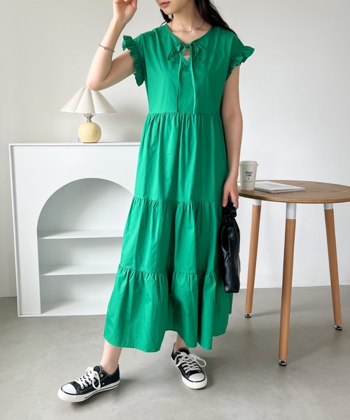 CLEA（クレア）の「キーネックリボン ギャザーティアードワンピース（ワンピース・レディース・ブラック/ホワイト/グリーン・FREE）」の11枚目の写真