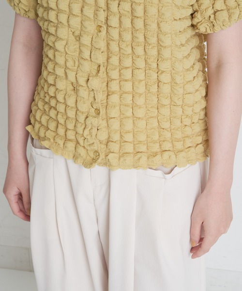 A de a.v.v（アードアー・ヴェ・ヴェ）の「ポコポコボリューム袖プルオーバー（Tシャツ/カットソー・レディース・イエロー/アイボリー/ブラック・39）」の13枚目の写真