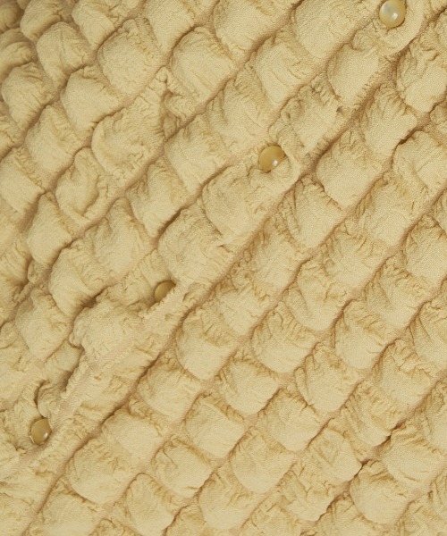 A de a.v.v（アードアー・ヴェ・ヴェ）の「ポコポコボリューム袖プルオーバー（Tシャツ/カットソー・レディース・イエロー/アイボリー/ブラック・39）」の10枚目の写真