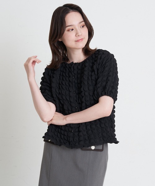 A de a.v.v（アードアー・ヴェ・ヴェ）の「ポコポコボリューム袖プルオーバー（Tシャツ/カットソー・レディース・イエロー/アイボリー/ブラック・39）」の21枚目の写真