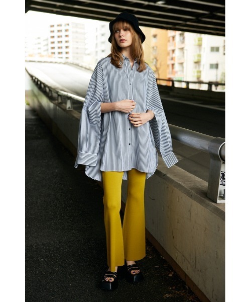 SLY（スライ）の「LOOSE OVER ARMSLIT STRIPE SH ルーズ オーバーサイズ アームスリット ストライプ シャツ ビッグサイズ（シャツ/ブラウス・レディース・ブルー系その他/ブラック系その他2・FREE）」の13枚目の写真