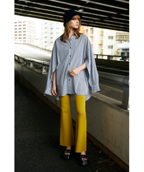 SLY（スライ）の「LOOSE OVER ARMSLIT STRIPE SH ルーズ オーバーサイズ アームスリット ストライプ シャツ ビッグサイズ（シャツ/ブラウス・レディース・ブルー系その他/ブラック系その他2・FREE）」の14枚目の写真