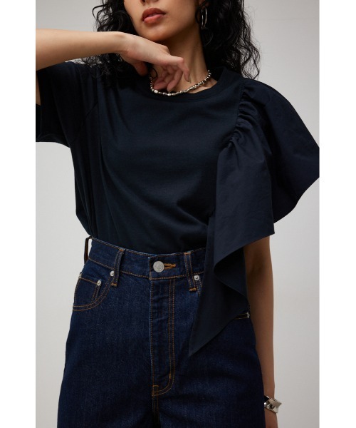 AZUL by moussy（アズールバイマウジー）の「SIDE RUFFLE ASYMMETRY TOPS/サイドラッフルアシンメトリートップス（Tシャツ/カットソー・レディース・ライトブルー/ブラック/オフホワイト・SMALL/MEDIUM）」の11枚目の写真