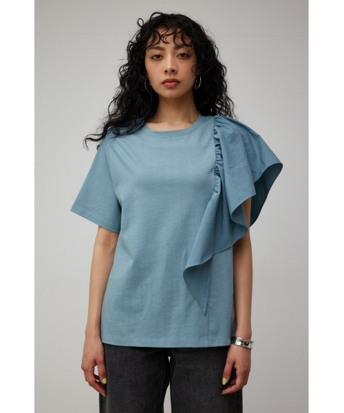 AZUL by moussy（アズールバイマウジー）の「SIDE RUFFLE ASYMMETRY TOPS/サイドラッフルアシンメトリートップス（Tシャツ/カットソー・レディース・ライトブルー/ブラック/オフホワイト・SMALL/MEDIUM）」の6枚目の写真