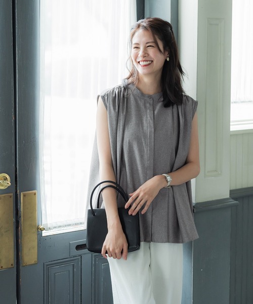 セットアップ対応リネンタッチ比翼ノースリーブブラウス