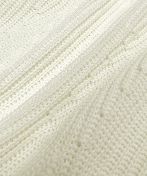 JUNOAH（ジュノア）の「Vネックペプラム畦ニット（ニット/セーター・レディース・ブラック/アイボリー/グレイッシュベージュ・FREE）」の15枚目の写真