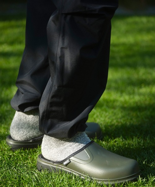 AIGLE（エーグル）の「防水 軽量 タデン クロッグシューズ（サンダル・メンズ・グリーン系その他/ブルー系その他/ネイビー/カーキ・39/40/41/42/44/43）」の3枚目の写真