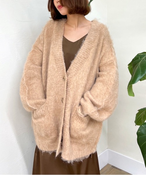 Olu.（オルドット）の「ボリュームカラーニットカーディガン（カーディガン/ボレロ・レディース・グリーン/ベージュ系その他/ライトグレー/ライトブルー/パープル・FREE）」の10枚目の写真