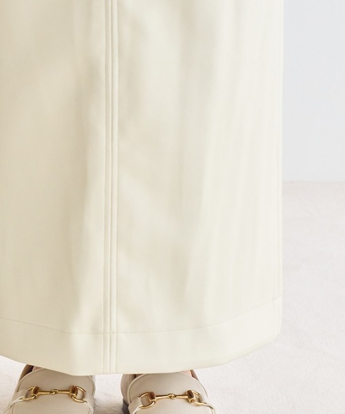 VIS（ビス）の「フェイクレザーIラインロングスカート（スカート・レディース・オレンジ系その他/オフホワイト/ブラック・S/M）」の21枚目の写真