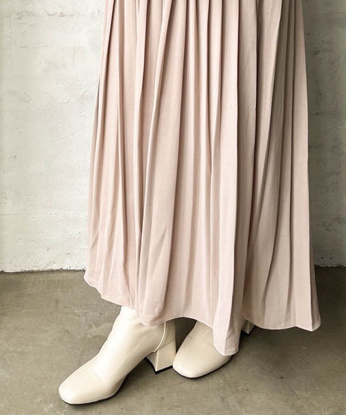 SallyLunn(サリーラン)の「フェイクレザーショートブーツ(ブーツ・レディース・ブラック/アイボリー/ベージュ・MEDIUM/SMALL/LARGE)」の6枚目の写真