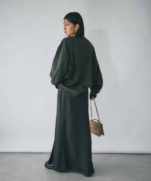 RIVE DROITE（リヴドロワ）の「ナンバリングロゴスエット（スウェット・レディース・アイボリー/チャコールグレー/ブラウン・FREE）」の17枚目の写真