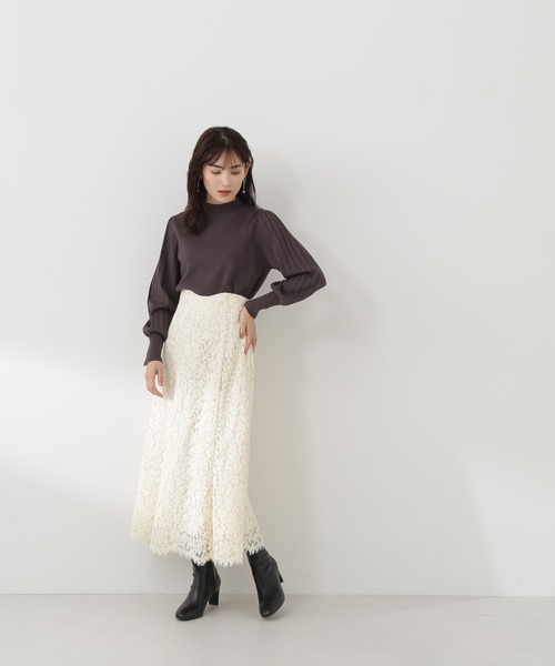 NATURAL BEAUTY BASIC（ナチュラルビューティーベーシック）の「◇プリーツスリーブハイネックニット（ニット/セーター・レディース・グレイッシュベージュ/オフホワイト/ブルー/チャコールグレー・FREE）」の16枚目の写真