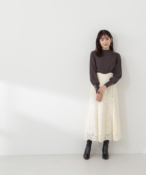 NATURAL BEAUTY BASIC（ナチュラルビューティーベーシック）の「◇プリーツスリーブハイネックニット（ニット/セーター・レディース・グレイッシュベージュ/オフホワイト/ブルー/チャコールグレー・FREE）」の17枚目の写真