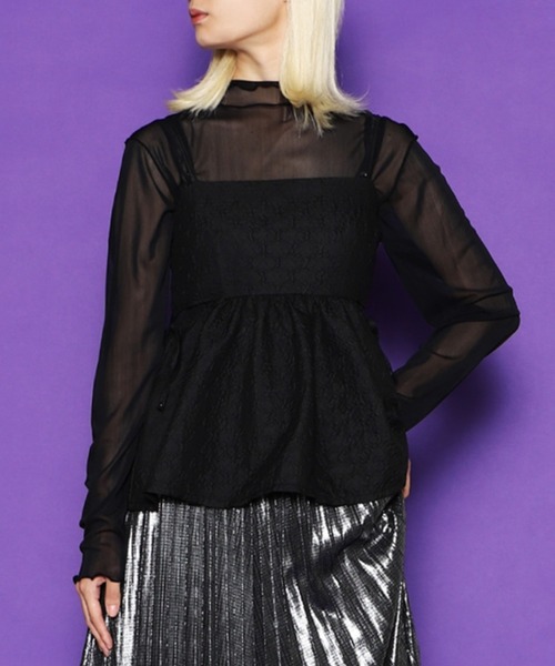 PUNYUS(プニュズ)の「カットアウトキャミソールチュニック(チュニック・レディース・ブラック/ホワイト・2/1/4/3)」の1枚目の写真