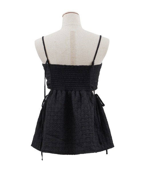 PUNYUS(プニュズ)の「カットアウトキャミソールチュニック(チュニック・レディース・ブラック/ホワイト・2/1/4/3)」の9枚目の写真