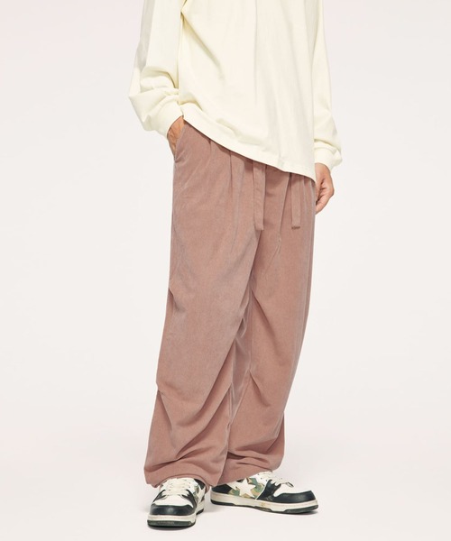 CORPUS TOKYO（コーパス トーキョー）の「ワイドパラトルーパーコーデュロイパンツ（その他パンツ・メンズ・スモークピンク/オフホワイト/ダークグリーン・1/2/3/4）」の3枚目の写真