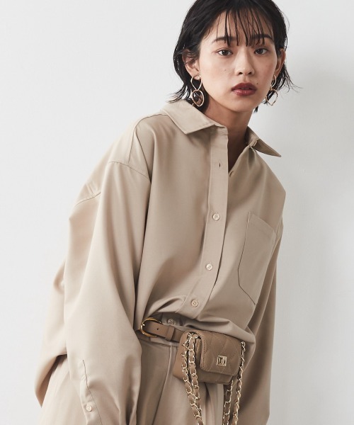 CHIC STYLE(シックスタイル)の「<大きいサイズ>T/Rシャツチュニック シックスタイル(シャツ/ブラウス・レディース・ベージュ/ブラック・L/4L/3L/LL/5L)」の3枚目の写真