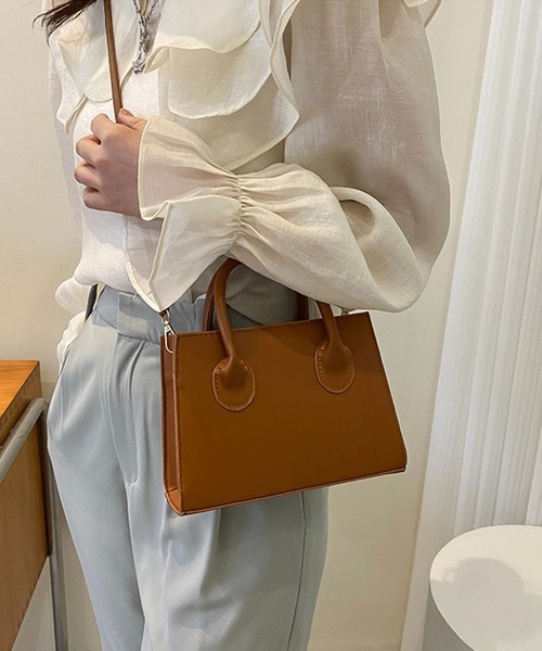 NANEA（ナネア）の「２WAYショルダーバッグ　ハンドバッグ（ショルダーバッグ・レディース・ブルー/ブラウン/グリーン/ブラック/ホワイト・フリー）」の6枚目の写真