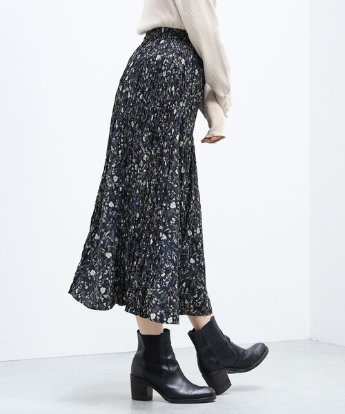 BEAMS HEART（ビームスハート）の「BEAMS HEART / マチ付 フレアスカート（スカート・レディース・ブラウン系その他/ブラック/ネイビー・MEDIUM/SMALL）」の6枚目の写真