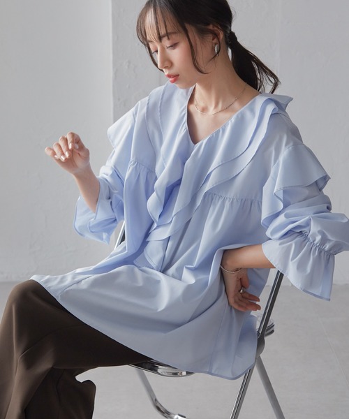 RANAN（ラナン）の「［26SS新色追加］ビッグカラーフリルブラウス（シャツ/ブラウス・レディース・ブルー/オフホワイト/チャコール/コーラルピンク/ブラック/ブルー系その他・M/L/LL）」の4枚目の写真