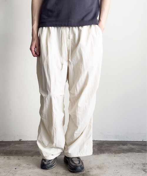 COMMONWARE:ナイロンワッシャーパラシュートパンツ
