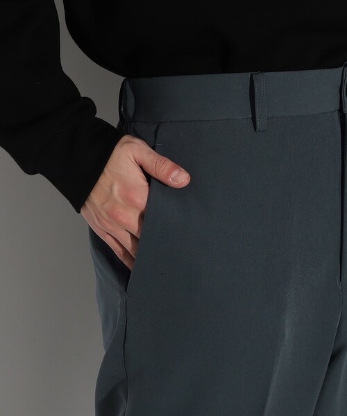 tk.TAKEO KIKUCHI（ティーケータケオキクチ）の「◆360度ストレッチワイドストレートパンツ（スラックス・メンズ・ダークグリーン/ブラック/グレー/ブルー・03/01/04/02）」の11枚目の写真