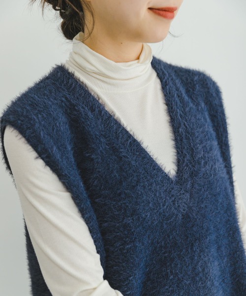 ITEMS URBANRESEARCH（アイテムズ アーバンリサーチ）の「リブタートルネックカットソー（Tシャツ/カットソー・レディース・グリーン/オフホワイト/グレー系その他/ブラック・FREE）」の5枚目の写真