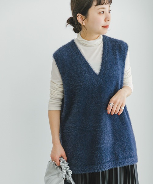 ITEMS URBANRESEARCH（アイテムズ アーバンリサーチ）の「リブタートルネックカットソー（Tシャツ/カットソー・レディース・グリーン/オフホワイト/グレー系その他/ブラック・FREE）」の8枚目の写真