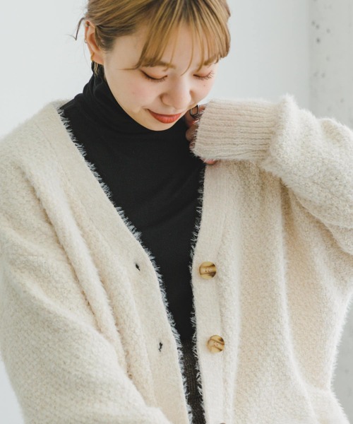 ITEMS URBANRESEARCH（アイテムズ アーバンリサーチ）の「リブタートルネックカットソー（Tシャツ/カットソー・レディース・グリーン/オフホワイト/グレー系その他/ブラック・FREE）」の9枚目の写真