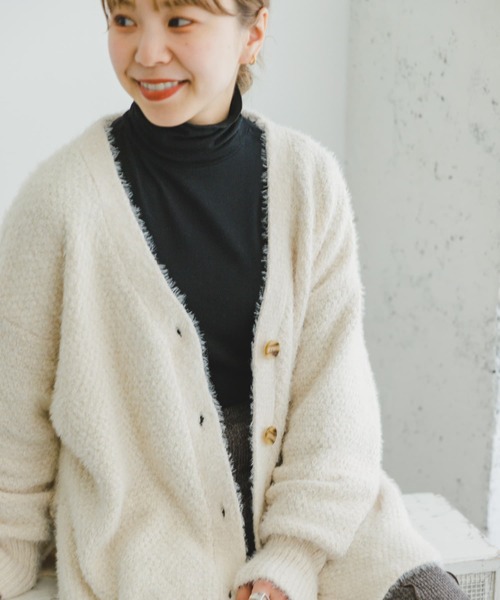 ITEMS URBANRESEARCH（アイテムズ アーバンリサーチ）の「リブタートルネックカットソー（Tシャツ/カットソー・レディース・グリーン/オフホワイト/グレー系その他/ブラック・FREE）」の10枚目の写真