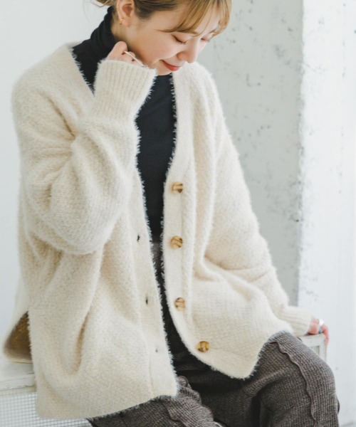 ITEMS URBANRESEARCH（アイテムズ アーバンリサーチ）の「リブタートルネックカットソー（Tシャツ/カットソー・レディース・グリーン/オフホワイト/グレー系その他/ブラック・FREE）」の11枚目の写真