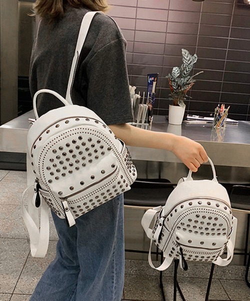 Miniministore(ミニミニストア)の「スタッズ リュックサック 女子 おしゃれ(バックパック/リュック・レディース・ピンク/オフホワイト/ブラック・S/M)」の7枚目の写真