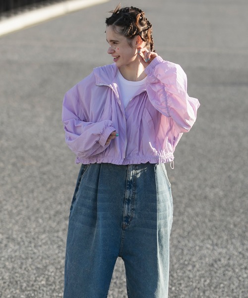 forksy.（フォルクシー）の「【forksy.】ナイロン2wayシャーリングスリーブジップブルゾン/コート（ナイロンジャケット・レディース・スミクロ/ラベンダー/オフホワイト/ライトベージュ・FREE）」の21枚目の写真