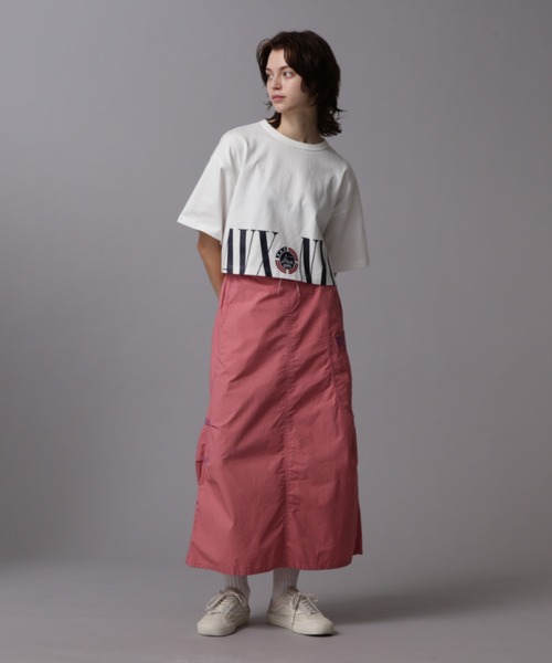 AVIREX（アヴィレックス）の「HEM LOGO PRINT T-SHIRT/ヘムロゴプリントTシャツ（Tシャツ/カットソー・レディース・ネイビー/ホワイト/ターコイズブルー・FREE）」の5枚目の写真